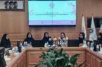 سهم ناچیز زنان از بازار کار؛ پای لنگ زیرساختها و وامهایی که سخت داده میشوند