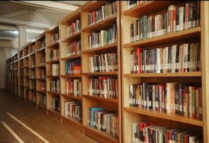 تأملی جامعهشناختی بر گرانی کتاب، افول عادت خواندن و اقتصاد توجه